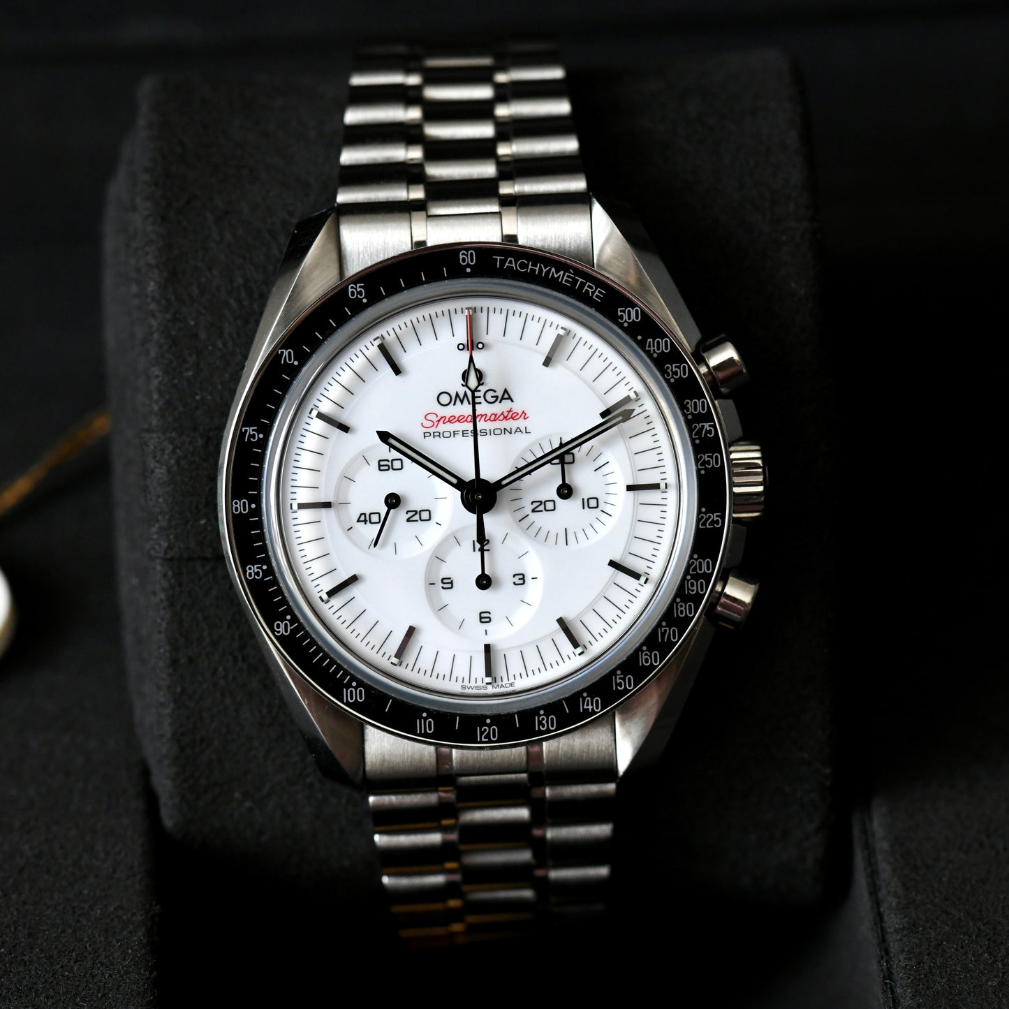 Omega Speedmaster Moonwatch White Dial Sapphire Sandwich Cal 3861 - Full Set 2024 B&P
