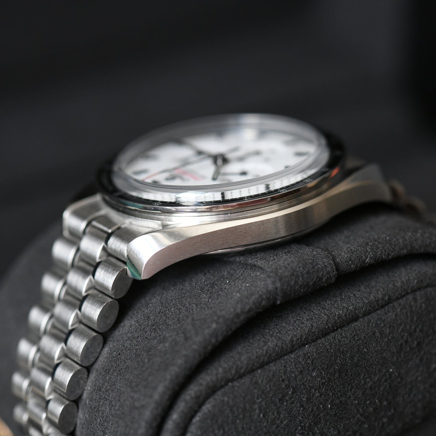 Omega Speedmaster Moonwatch White Dial Sapphire Sandwich Cal 3861 - Full Set 2024 B&P
