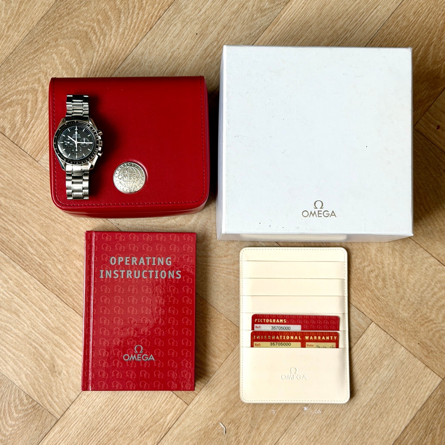 Omega Speedmaster Professional Moonwatch 3570.50 Box &amp; Papers
